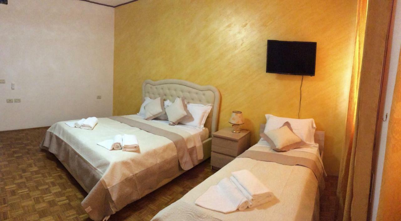 Chowdhury House Unit 2 เมสเตร ภายนอก รูปภาพ